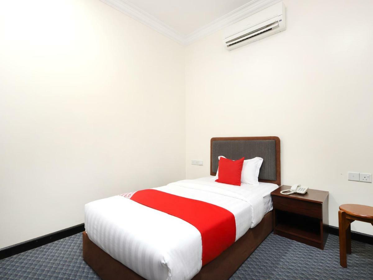 OYO 750 Comfort Hotel Kota Kinabalu Eksteriør bilde