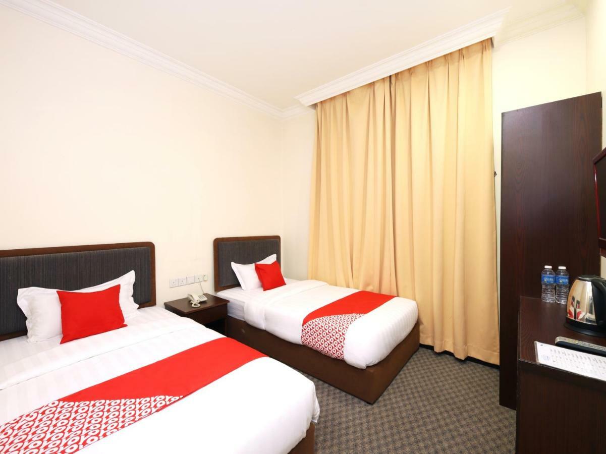 OYO 750 Comfort Hotel Kota Kinabalu Eksteriør bilde