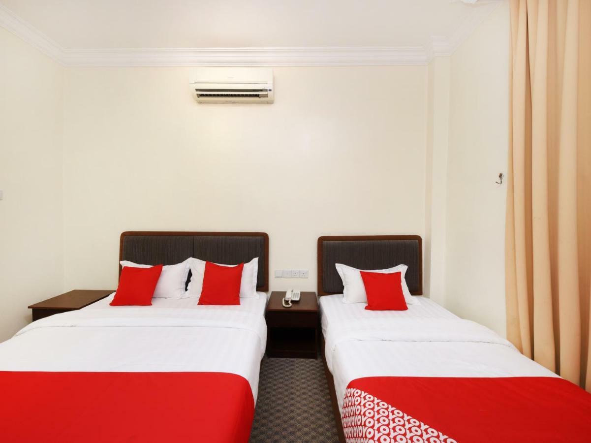 OYO 750 Comfort Hotel Kota Kinabalu Eksteriør bilde
