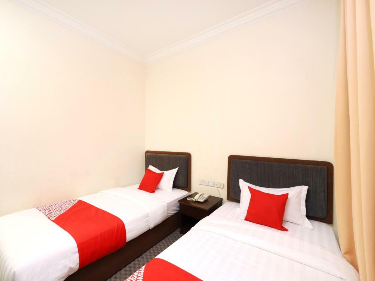 OYO 750 Comfort Hotel Kota Kinabalu Eksteriør bilde