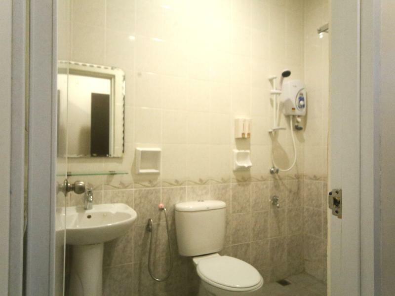 OYO 750 Comfort Hotel Kota Kinabalu Eksteriør bilde