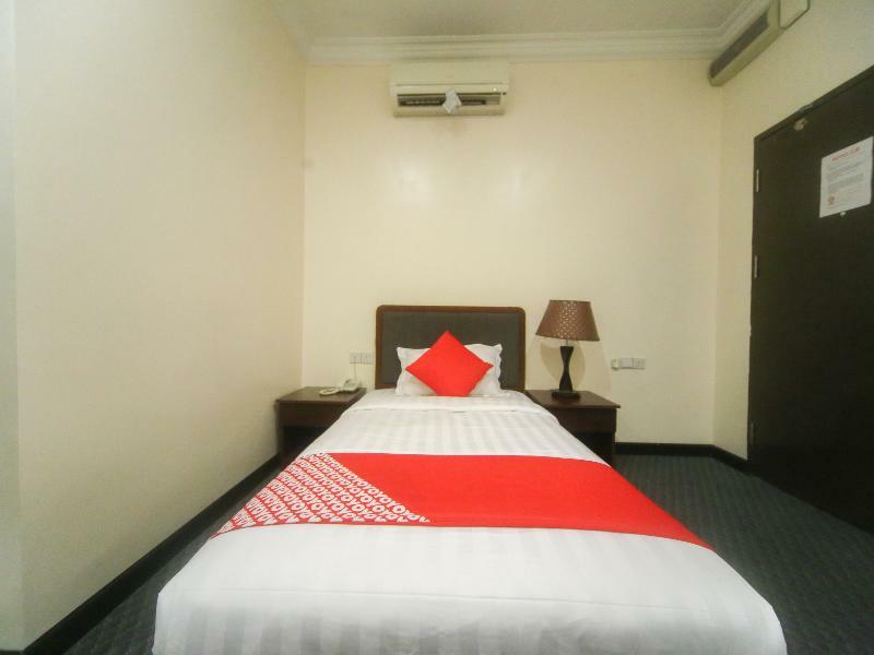 OYO 750 Comfort Hotel Kota Kinabalu Eksteriør bilde