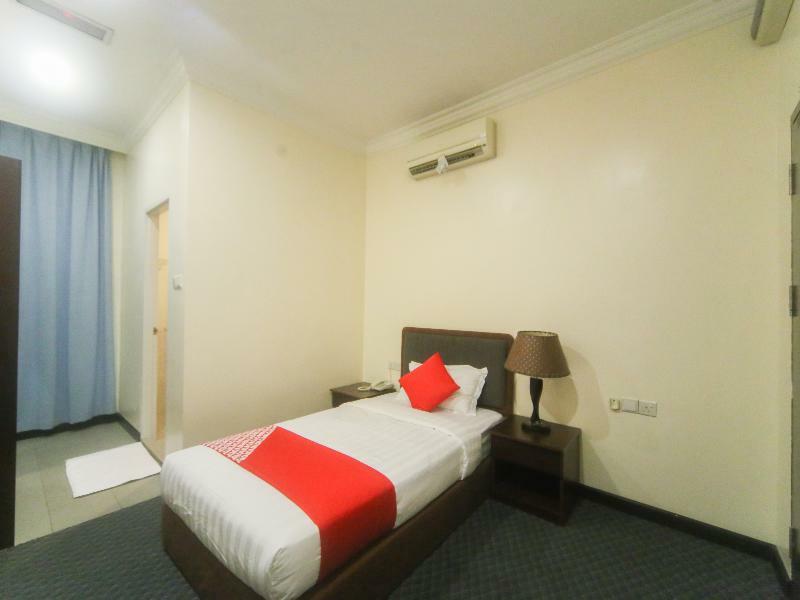 OYO 750 Comfort Hotel Kota Kinabalu Eksteriør bilde